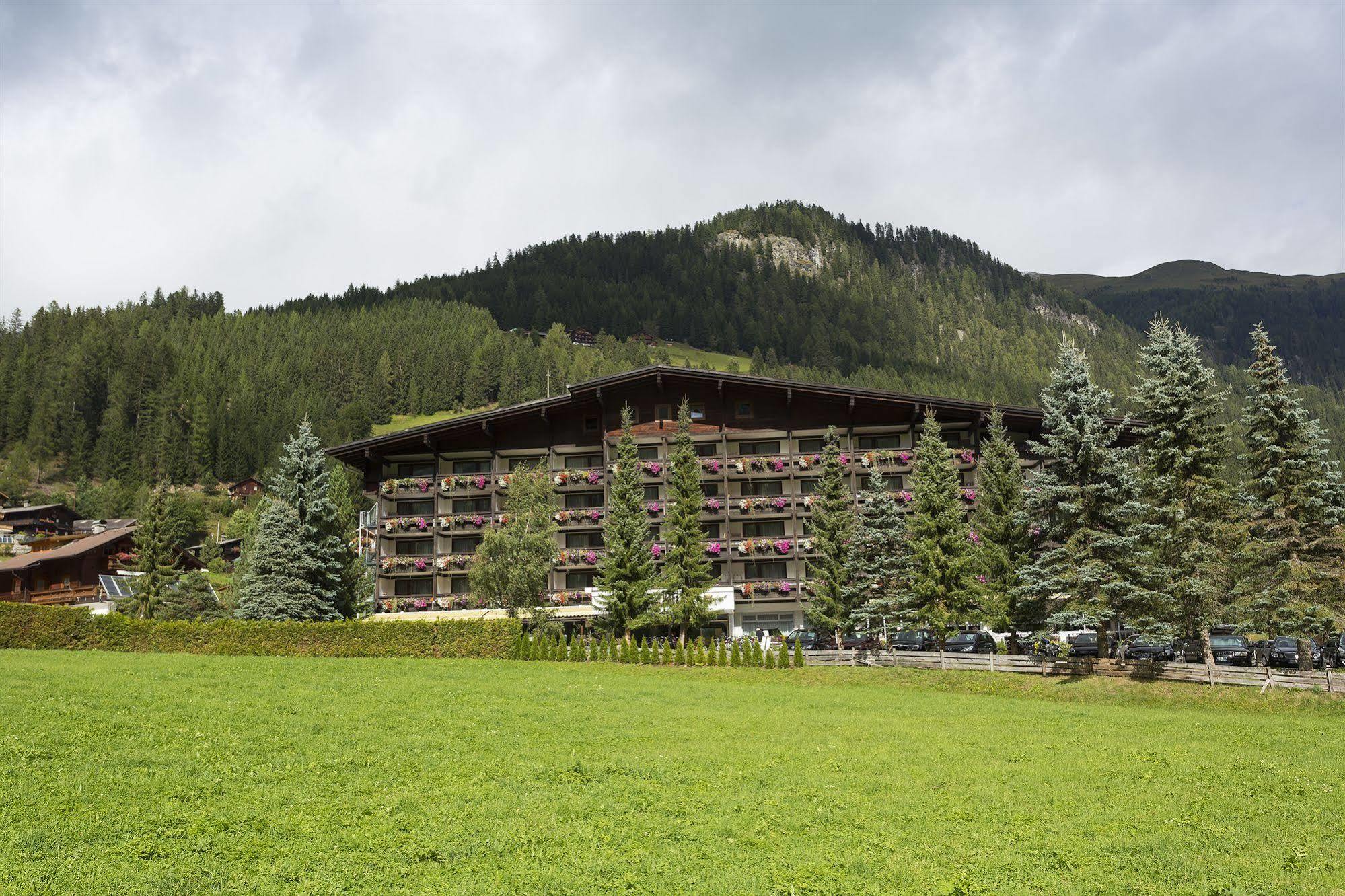 Hotel Alpenhof ซังคท์ยาคอบ อิน เดเฟอเรกเกิน ภายนอก รูปภาพ