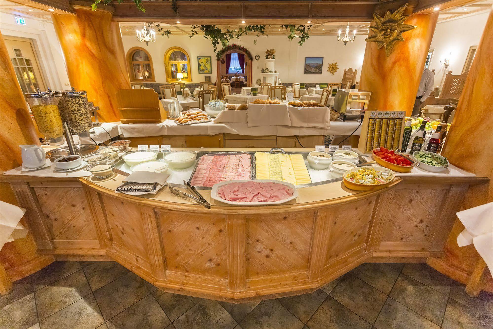Hotel Alpenhof ซังคท์ยาคอบ อิน เดเฟอเรกเกิน ภายนอก รูปภาพ